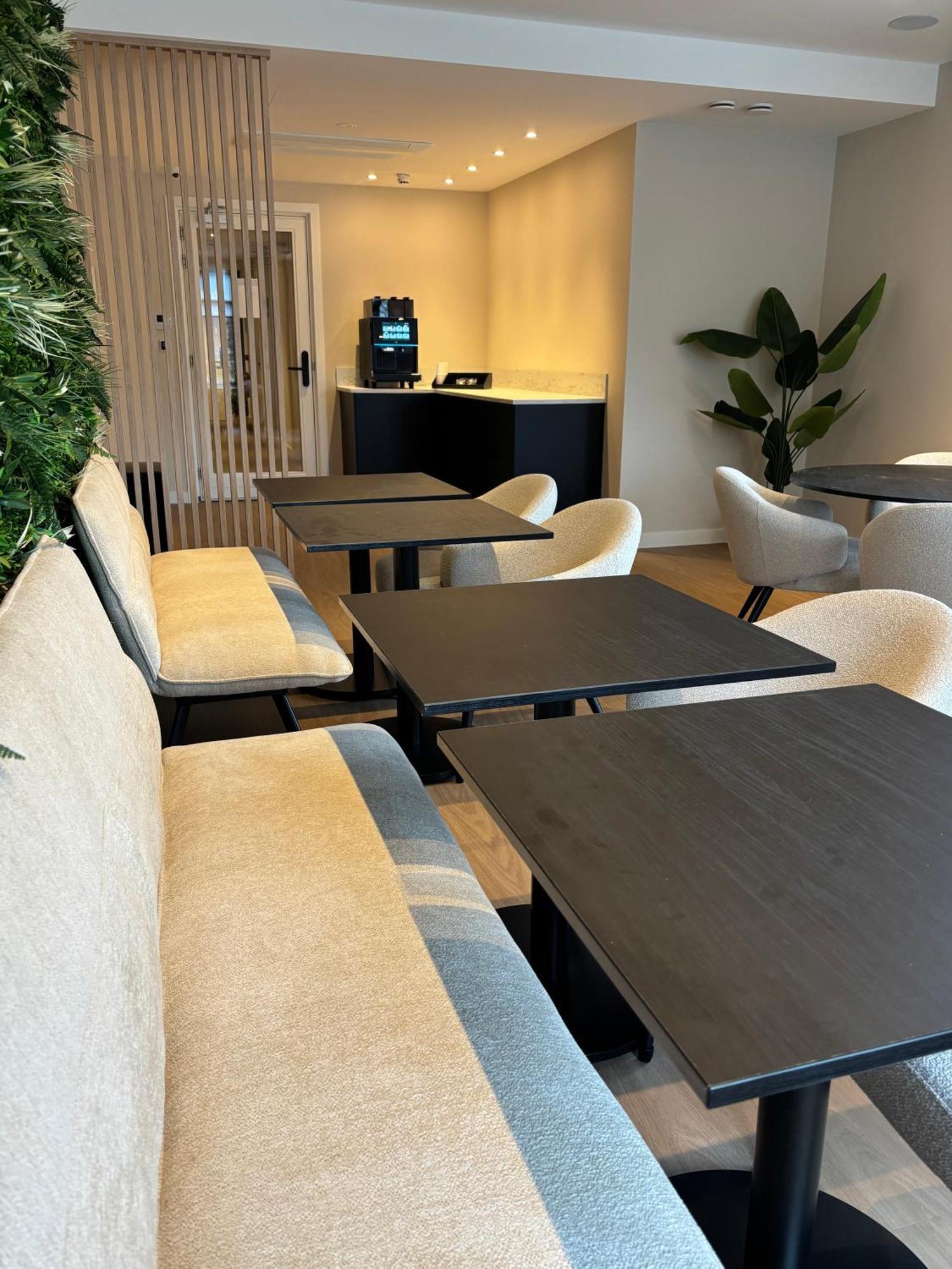 De Slapende Hollander Hotell Kaatsheuvel Exteriör bild